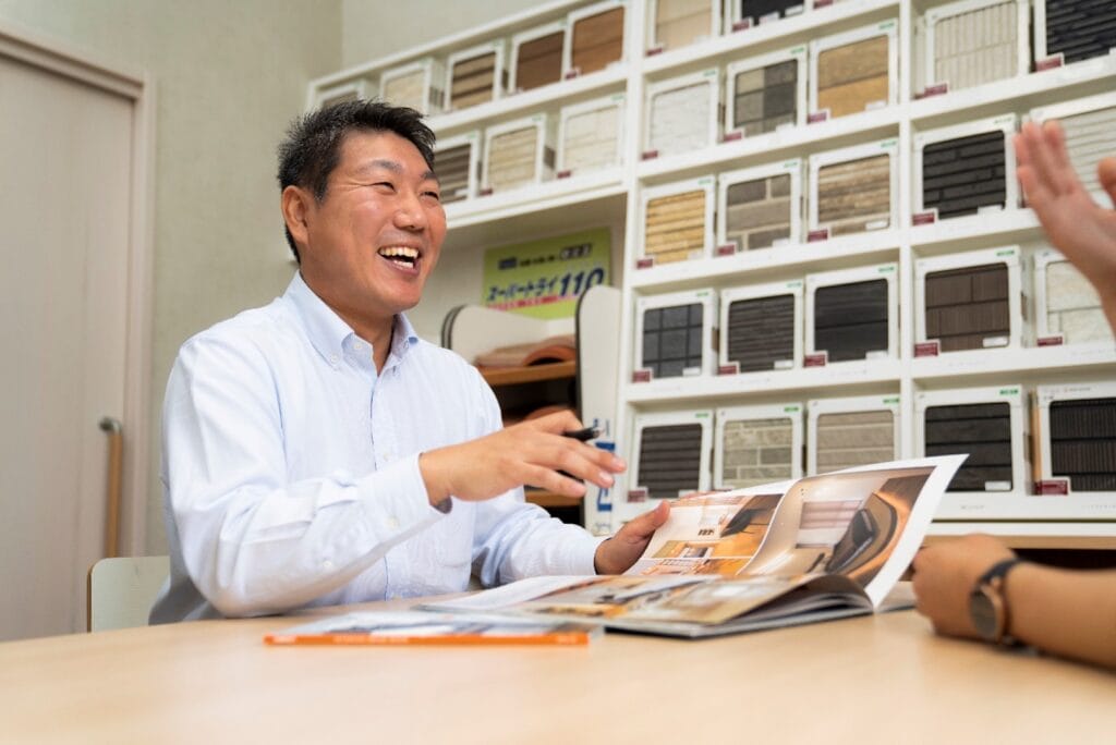 スタッフ紹介～営業部の白井慶昭です！